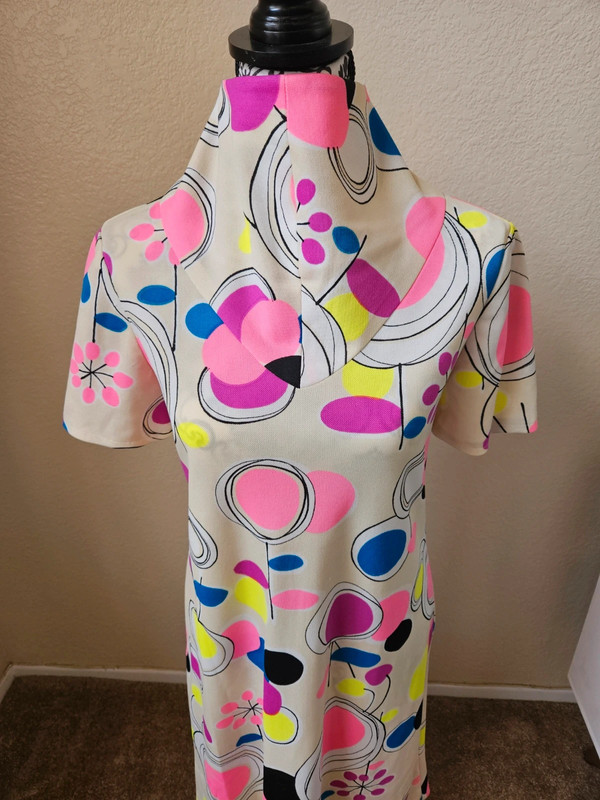 Sold! No Longer Available! Vintage Retro Psychedelic Dress NO Longer Available! 2