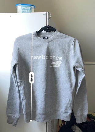 Sweater New Balance, marca: New Balance, estado: Novo sem etiquetas, tamanho: XS / 34 / 6, €25.00, €26.95 inclui Proteção do Comprador