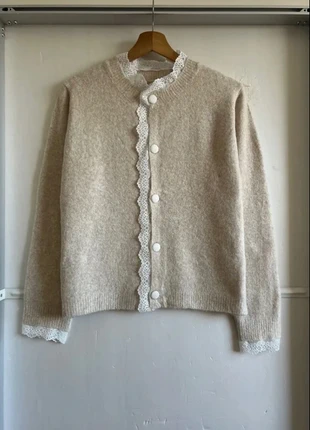 Ether · Cardigan élégant et douillet beige, marke: sans marque, zustand: Sehr gut, größe: Einheitsgröße, 39,00 €, 41,65 € inklusive Vinted-Käuferschutz