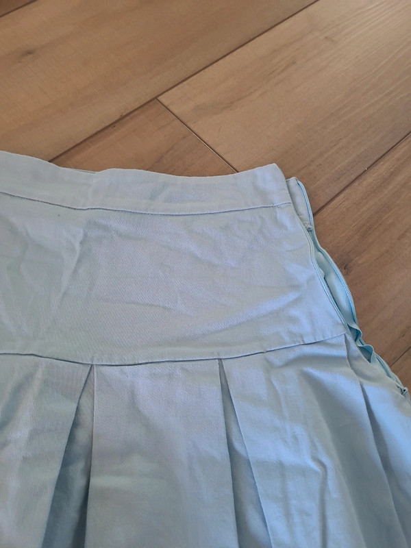 Blue Tilly's pleated skirt 2