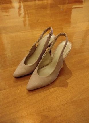 Slingback de salto rosa nude, brand: Lefties, condizioni: Ottime, taglia: 38, €1.90, €2.70 include la Protezione acquisti