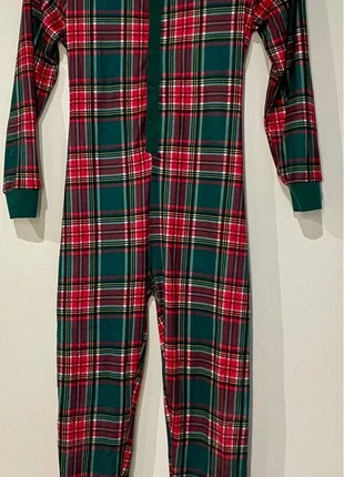 Peter Alexander – Pigiama intero natalizio unisex (tartan rosso/verde), brand: Peter Alexander, condizioni: Nuovo senza cartellino, taglia: 8 anni / 128 cm, €12.00, €13.30 include la Protezione acquisti