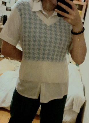 Pull sans manches style écolier, marque: H&M, état: Très bon état, taille: XS / 34 / 6, 3,00 €, 3,85 € Protection acheteurs incluse