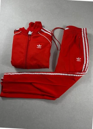 Ensemble survetement jogging adidas original rouge Taille S 43, marque: adidas, état: Très bon état, taille: S, 39,00 €, 41,65 € Protection acheteurs incluse