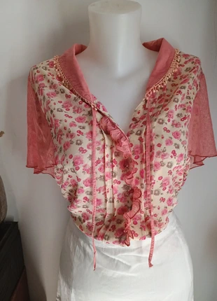 Chemisier à fleurs liberty désuet écru et rose manche courte transparente, état: Bon état, taille: S / 36 / 8, 9,00 €, 10,15 € Protection acheteurs (Pro) incluse