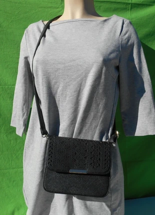 Petit sac à main noir ou pochette Cache Cache, marque: Cache Cache, état: Très bon état, 5,00 €, 5,95 € Protection acheteurs incluse