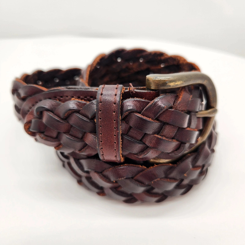 Braided belt L men's brown genuine leather casual adjustable basic classic woven
Pre-loved 5