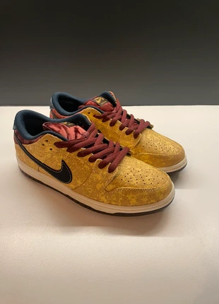 🎬 Nike SB Dunk Low – City of Cinema, brand: Nike, condition: New with tags, size: 42.5, €79.00, €83.65 includes Buyer Protection