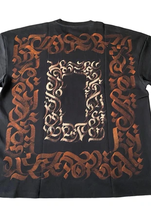 T-shirt oversize Rectangulaire javel, brand: Fait Main, condizioni: Nuovo senza cartellino, taglia: M, €35.00, €37.45 include la Protezione acquisti