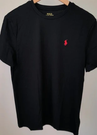 T-shirt Ralph Lauren Noir - Taille L - 100% coton, marque: Ralph Lauren, état: Très bon état, taille: L, 25,00 €, 26,95 € Protection acheteurs incluse