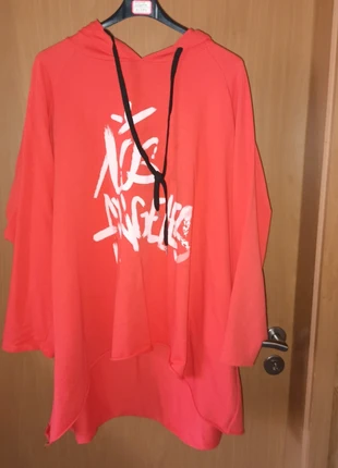 Toller Hoodie in angesagter Farbe., brand: Made In Italy, condizioni: Ottime, taglia: 5XL / IT 54 / EU 50, €12.00, €13.30 include la Protezione acquisti