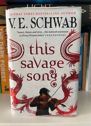 This Savage Song – V.E. Schwab (Collector’s Hardback, Special Edition, Sprayed Edges), condizioni: Buone, €6.00, €7.00 include la Protezione acquisti