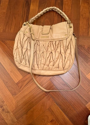 Borsa miu miu color cammello, marke: Miu Miu, zustand: Gut, 690,00 €, 725,20 € inklusive Vinted-Käuferschutz