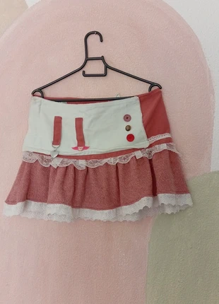 Saia handmade, brand: MiSTYKiSS, condizioni: Nuovo senza cartellino, taglia: L / IT 44 / EU 40, €14.00, €15.40 include la Protezione acquisti