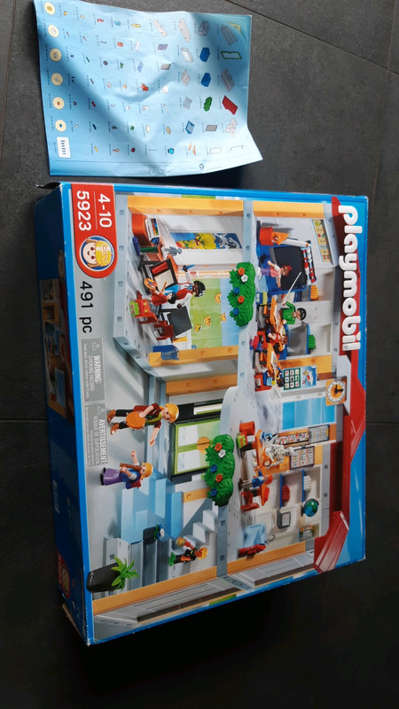 Playmobil - 5923 - Jeu De Construction - Ecole avec 3 Salles De Classe