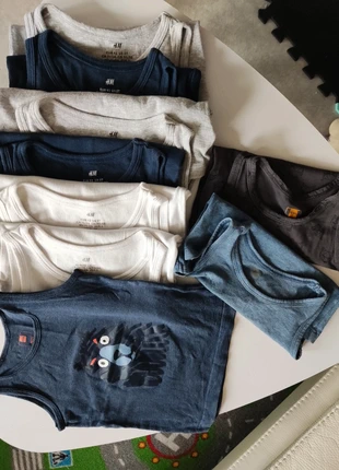 Bundle of 9 Toddler Vests - Mix of H&M & Hema - Size 92 - €5, marque: H&M, état: Très bon état, taille: 24-36 mois / 92 cm, 5,00 €, 5,95 € Protection acheteurs incluse