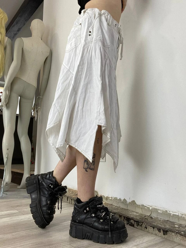 2000s vintage avant garde midi knee length white Y2k skirt 5