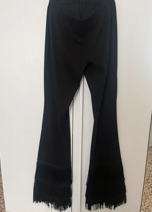 Pantaloni Svasati, brand: Zara, condizioni: Ottime, taglia: M / IT 42 / EU 38, €4.00, €4.90 include la Protezione acquisti