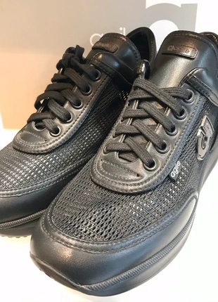 Sneakers Rucoline vera pelle,meravigliose, brand: Rucoline, condizioni: Nuovo con cartellino, taglia: 36, €45.00, €47.95 include la Protezione acquisti