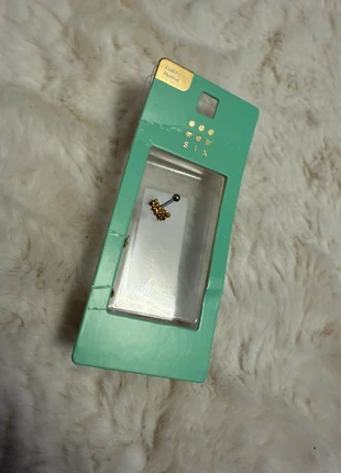 Piercing d‘oreille doré de chez C&A jamais porter, marque: C&A, état: Neuf avec étiquette, 3,00 €, 3,85 € Protection acheteurs incluse