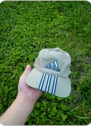 Casquette Vintage Adidas 90's – Beige - Big broderie effet zippé – Taille Unique, marke: adidas, zustand: Sehr gut, größe: Einheitsgröße, 21,00 €, 22,75 € beinhaltet Vinted-Käuferschutz Pro