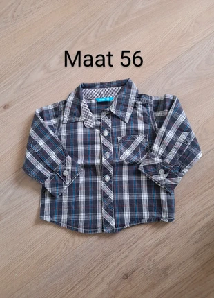 Blauw geruit hemdje met lange mouwen 56, marque: Hema, état: Très bon état, taille: 1-3 mois / 56 cm, 1,50 €, 2,28 € Protection acheteurs incluse