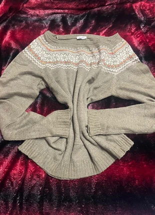 Jersey caqui de punto con detalle bordado estilo preppy / old money, marque: Pimkie, état: Très bon état, taille: M / 38 / 10, 8,00 €, 9,10 € Protection acheteurs incluse