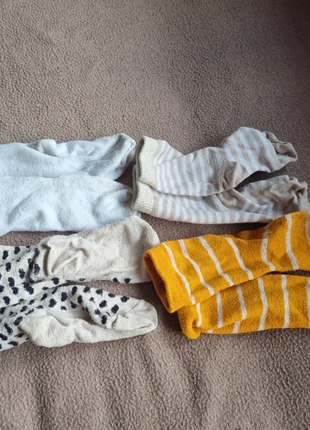 4paar sokken, marca: Zeeman, estado: Bom, tamanho: 25-27, €1.00, €1.75 inclui Proteção do Comprador