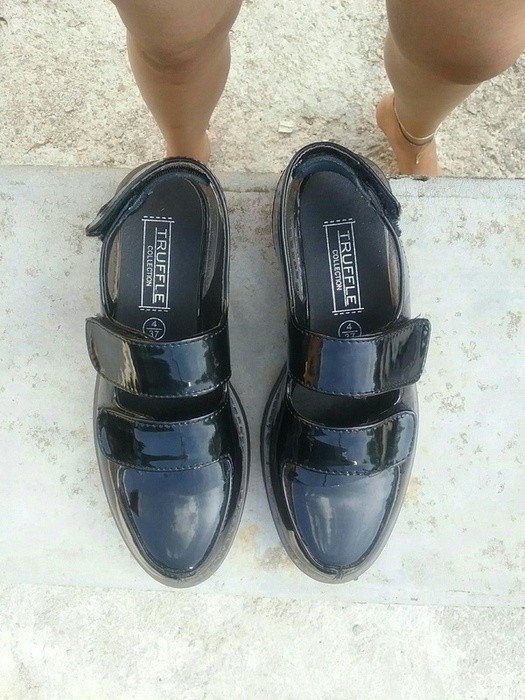 Chaussures verni noir 2
