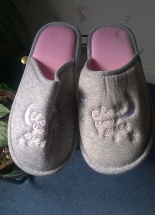 Chausson Gris & Rose petit défaut au talon, brand: La Halle, condition: New without tags, size: 37, €3.50, €4.38 includes Buyer Protection