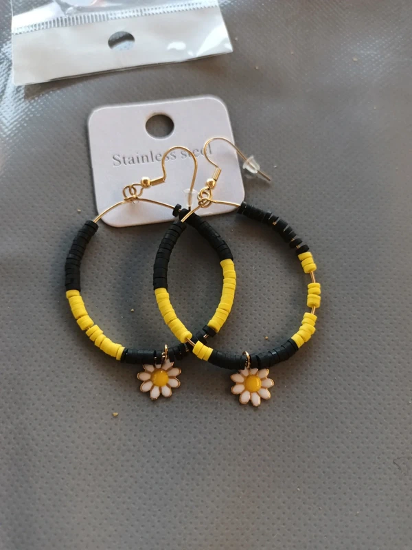 Boucle fantaisie créole bohème jaune et noir