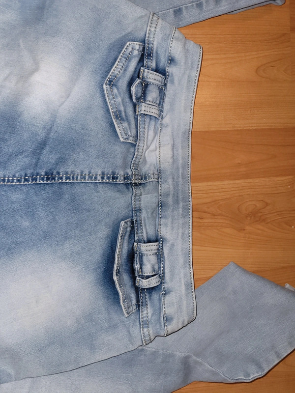 Elementair Beleefd klein Womens lexxury jeans size 10 euro 38 - Vinted