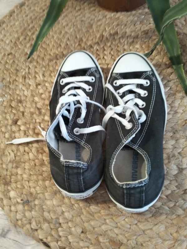 Converse retailers sneakers 38