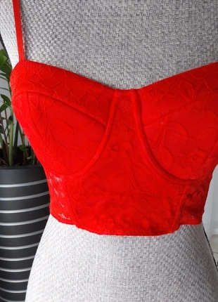 Corset rouge pimkie, marque: Pimkie, état: Neuf sans étiquette, taille: S / 36 / 8, 4,00 €, 4,90 € Protection acheteurs incluse