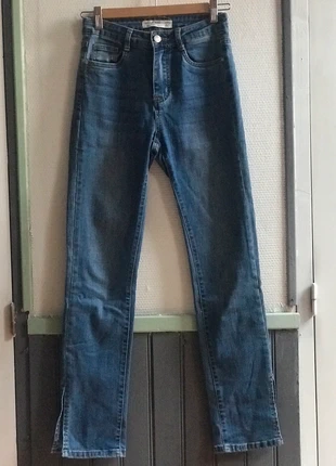 Jean bleu fendu, brand: Xanaka, condition: Very good, size: XS / 34 / 6, €8.00, €9.10 includes Buyer Protection