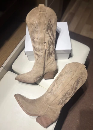 Santiags Taupe, merk: Santiags, staat: Nieuw zonder prijskaartje, maat: 37, € 39,99, € 42,69 inclusief Kopersbescherming