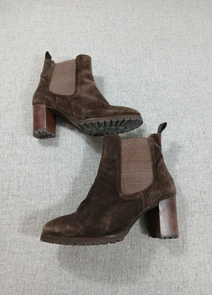 Bottines Pedro Miralles marron en daim à talons Taille 40, brand: Pedro Miralles, condition: Very good, size: 40, €28.00, €30.10 includes Buyer Protection Pro