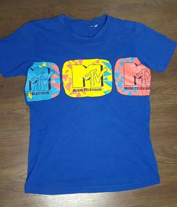 T-shirt Uniqlo MTV 1