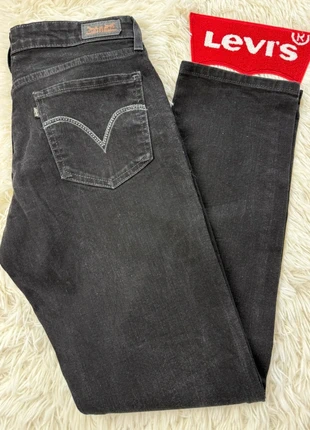 Jean Lévi’s Mid Rise Skinny W30 FR40 L32. L1229, marca: Levi's, estado: Muito bom, tamanho: L / 40 / 12, €20.90, €22.65 inclui Proteção do Comprador Pro