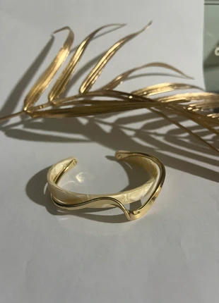 Bracelet doré asymétrique, état: Neuf sans étiquette, 5,00 €, 5,95 € Protection acheteurs incluse