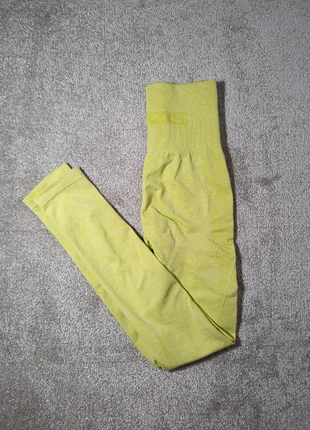 Legging Prozis Seamless Scrunch taille haute gainant jaune citron fitness, brand: Prozis, condizioni: Ottime, taglia: XS / IT 38 / EU 34, €20.00, €21.70 include la Protezione acquisti