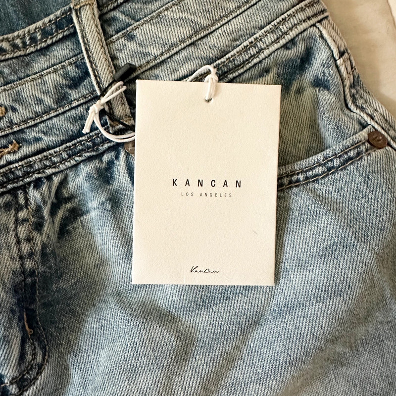 KanCan-Triple Play Jean Shorts-High rise-frayed hem-Triple buttons & Zips-NWT-Sz Med. 5