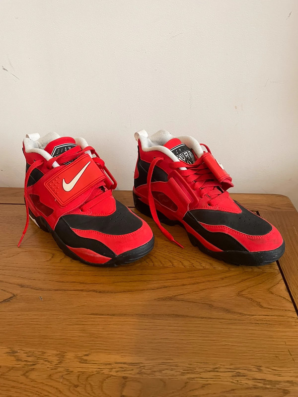 Nike air diamond turf red for sale sales