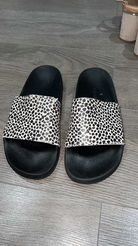 Leopard clearance print sliders