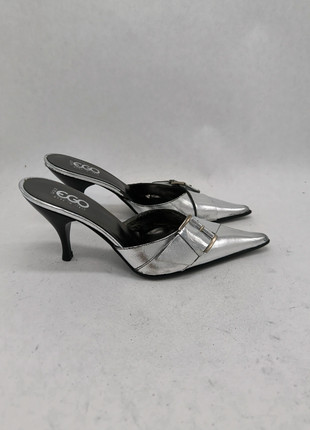 Mules en cuir argenté taille 36,5, marke: Vintage, zustand: Sehr gut, größe: 36.5, 39,00 €, 41,65 € inklusive Vinted-Käuferschutz