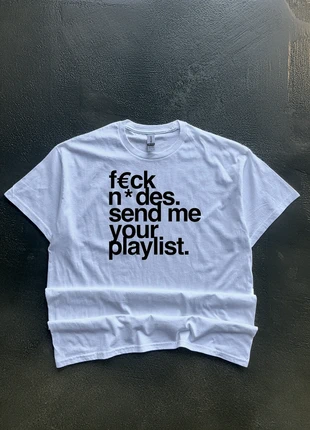 T-shirt vintage graphic tee boxy playlist, marque: Graphic Tee, état: Très bon état, taille: M, 9,99 €, 11,19 € Protection acheteurs (Pro) incluse