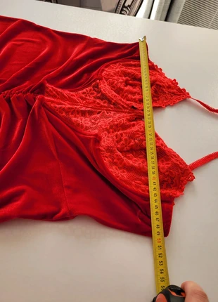 Superbe robe rouge, marque: Je ne sais plus, état: Très bon état, taille: 5XL / 50 / 22, 20,00 €, 21,70 € Protection acheteurs incluse