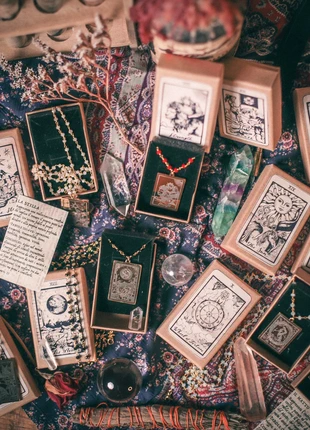 Tarot necklace charms stainless steel. Esoteric. Collana tarocchi , brand: Rainshade, condizioni: Nuovo con cartellino, €28.00, €30.10 include la Protezione acquisti Pro