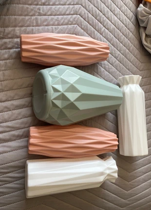 Lot de vase en plastique, brand: sansnom., condition: New without tags, €10.00, €11.20 includes Buyer Protection