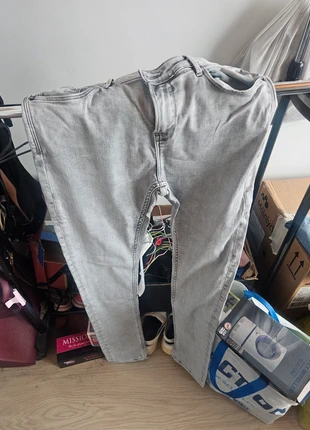 Jeans garcia gris, merk: Garcia, staat: Goed, maat: XXL / 44 / 16, € 8,00, € 9,10 inclusief Kopersbescherming